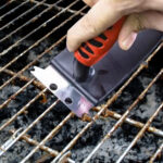 Seamless Outdoors 3 IN 1 BBQ Oven Cleaning Brush - Image 3