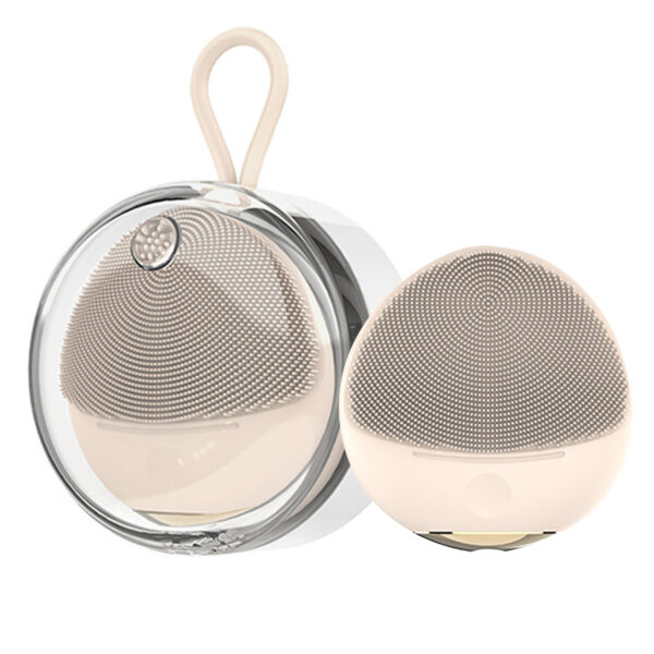 Iyo Beauty - Silicone Facial Cleansing Brush