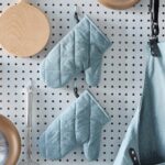 Chambray Quilted Oven Mitts - Image 7