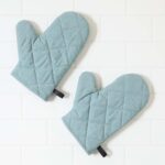 Chambray Quilted Oven Mitts - Image 4